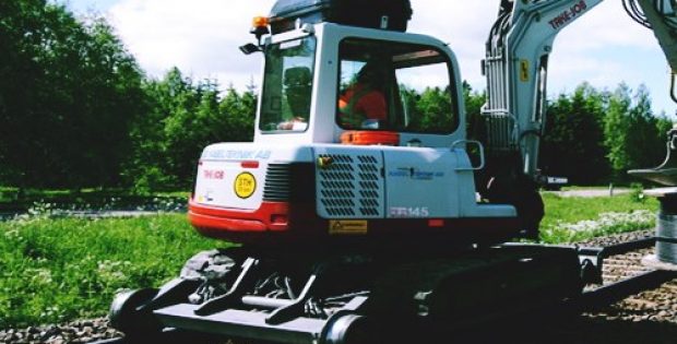 Takeuchi Manufacturing unveils a new compact excavator TB250-2
